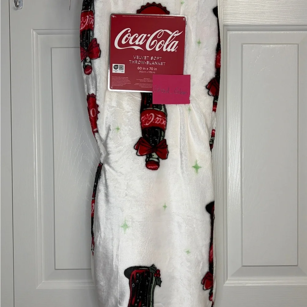 Coca-Cola Velvet Soft Throw Blanket with Coke Bottles